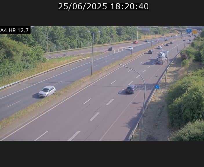 <h2>Traffic live webcam Luxembourg Esch sur Alzette - A4 - BK 12.7 - direction Esch-Belval</h2>