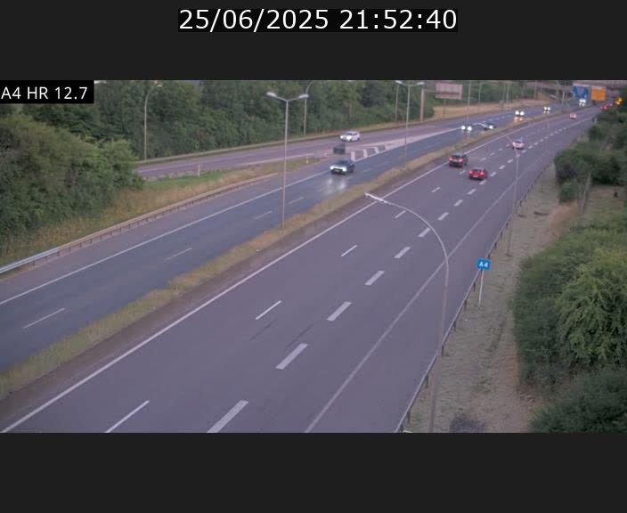 <h2>Traffic live webcam Luxembourg Esch sur Alzette - A4 - BK 12.7 - direction Esch-Belval</h2>