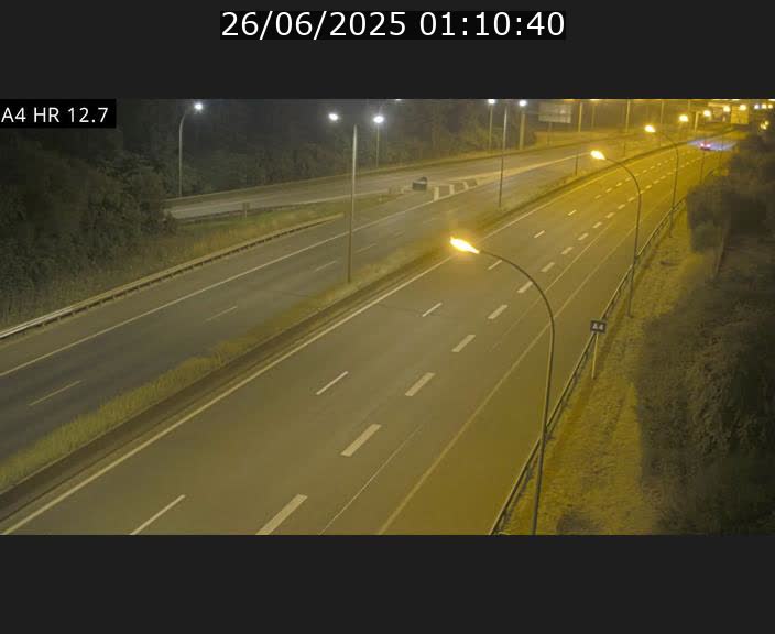 <h2>Traffic live webcam Luxembourg Esch sur Alzette - A4 - BK 12.7 - direction Esch-Belval</h2>