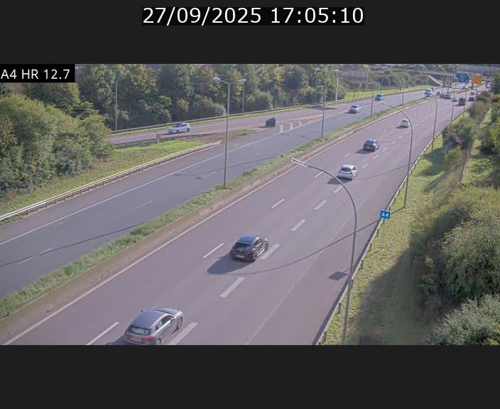 <h2>Traffic live webcam Luxembourg Esch sur Alzette - A4 - BK 12.7 - direction Esch-Belval</h2>
