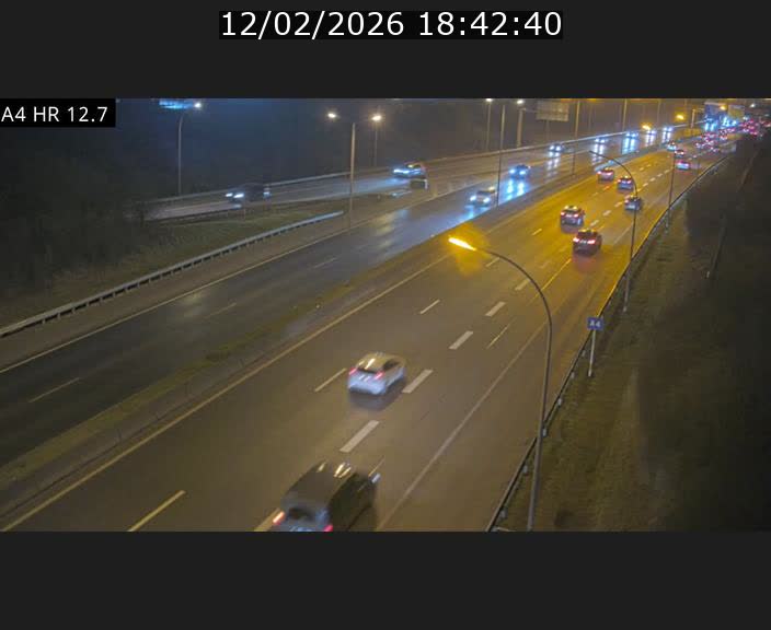 <h2>Traffic live webcam Luxembourg Esch sur Alzette - A4 - BK 12.7 - direction Esch-Belval</h2>