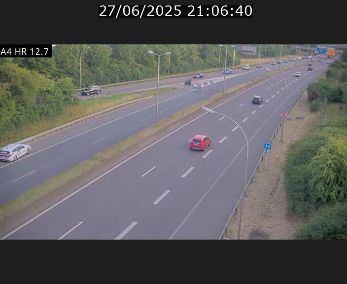 <h2>Traffic live webcam Luxembourg Esch sur Alzette - A4 - BK 12.7 - direction Esch-Belval</h2>