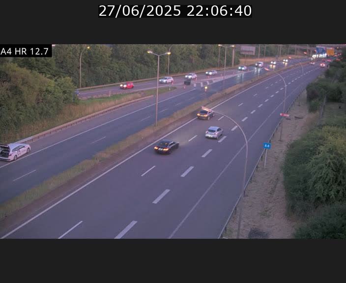 <h2>Traffic live webcam Luxembourg Esch sur Alzette - A4 - BK 12.7 - direction Esch-Belval</h2>