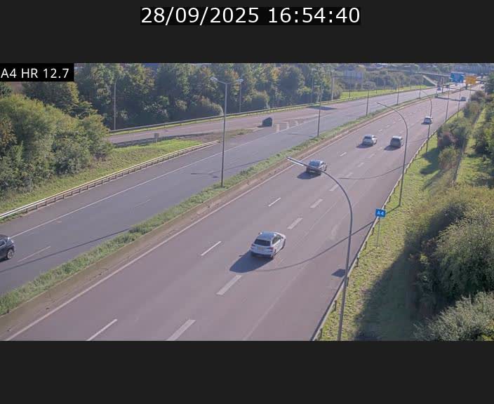 <h2>Traffic live webcam Luxembourg Esch sur Alzette - A4 - BK 12.7 - direction Esch-Belval</h2>