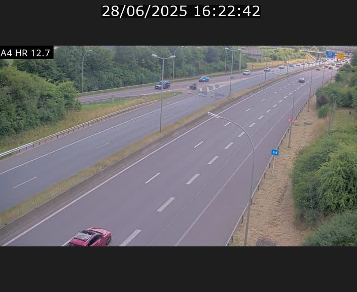 <h2>Traffic live webcam Luxembourg Esch sur Alzette - A4 - BK 12.7 - direction Esch-Belval</h2>