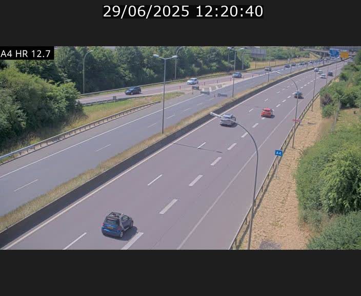 <h2>Traffic live webcam Luxembourg Esch sur Alzette - A4 - BK 12.7 - direction Esch-Belval</h2>