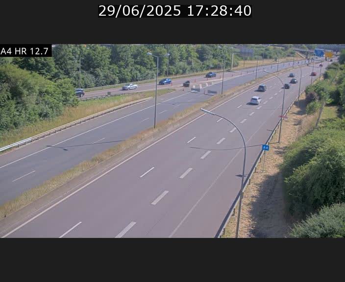 <h2>Traffic live webcam Luxembourg Esch sur Alzette - A4 - BK 12.7 - direction Esch-Belval</h2>