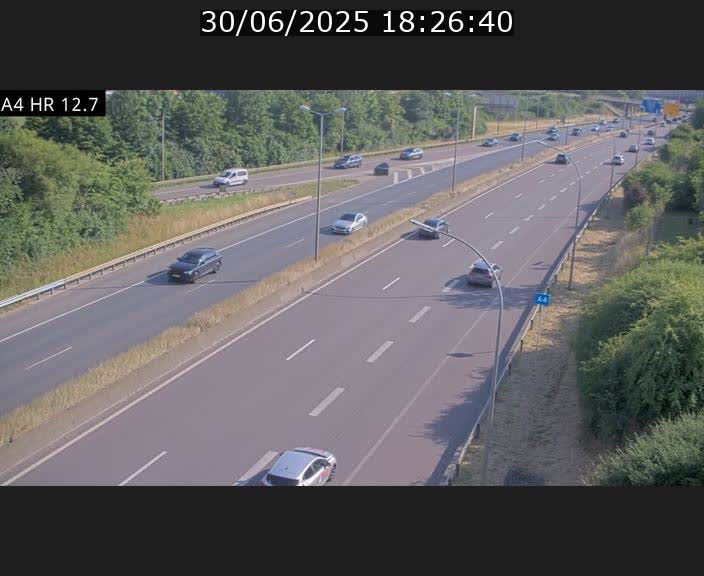 <h2>Traffic live webcam Luxembourg Esch sur Alzette - A4 - BK 12.7 - direction Esch-Belval</h2>