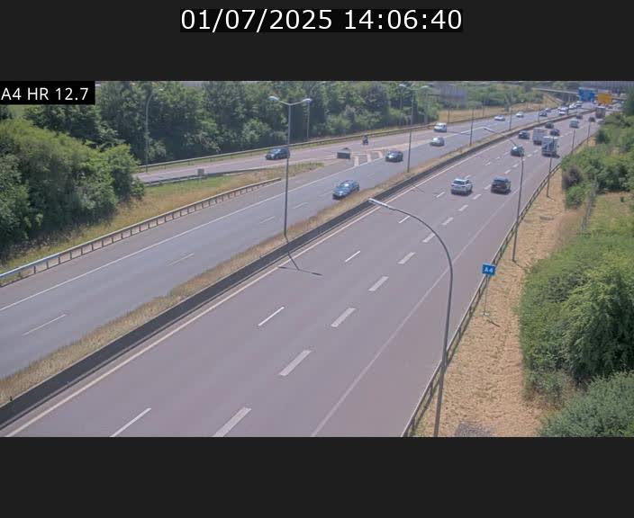 <h2>Traffic live webcam Luxembourg Esch sur Alzette - A4 - BK 12.7 - direction Esch-Belval</h2>