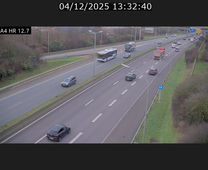 <h2>Traffic live webcam Luxembourg Esch sur Alzette - A4 - BK 12.7 - direction Esch-Belval</h2>