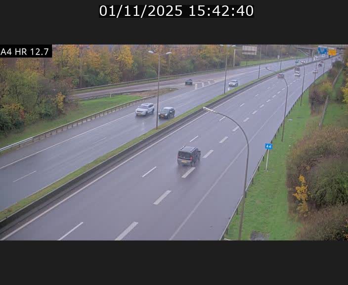 <h2>Traffic live webcam Luxembourg Esch sur Alzette - A4 - BK 12.7 - direction Esch-Belval</h2>