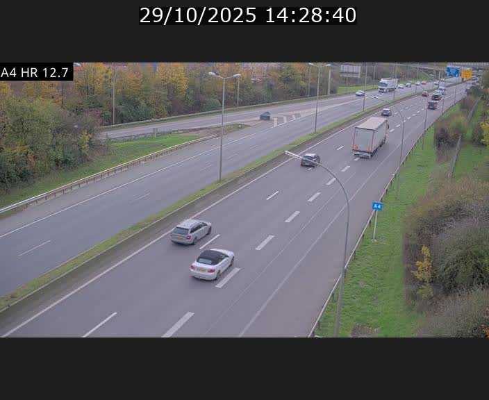 <h2>Traffic live webcam Luxembourg Esch sur Alzette - A4 - BK 12.7 - direction Esch-Belval</h2>