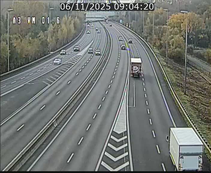 Traffic live webcam Luxembourg - Croix de Gasperich - A3 - BK 1.6 - direction France/Aire de Berchem