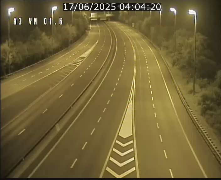 Traffic live webcam Luxembourg - Croix de Gasperich - A3 - BK 1.6 - direction France/Aire de Berchem