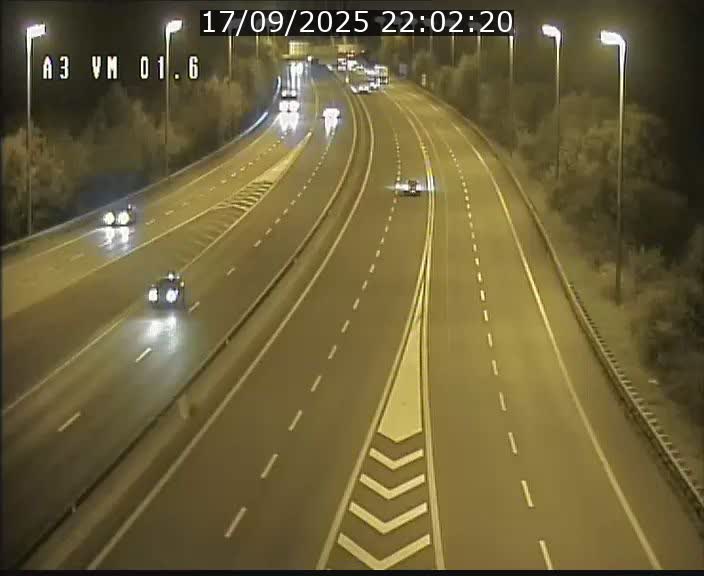 Traffic live webcam Luxembourg - Croix de Gasperich - A3 - BK 1.6 - direction France/Aire de Berchem