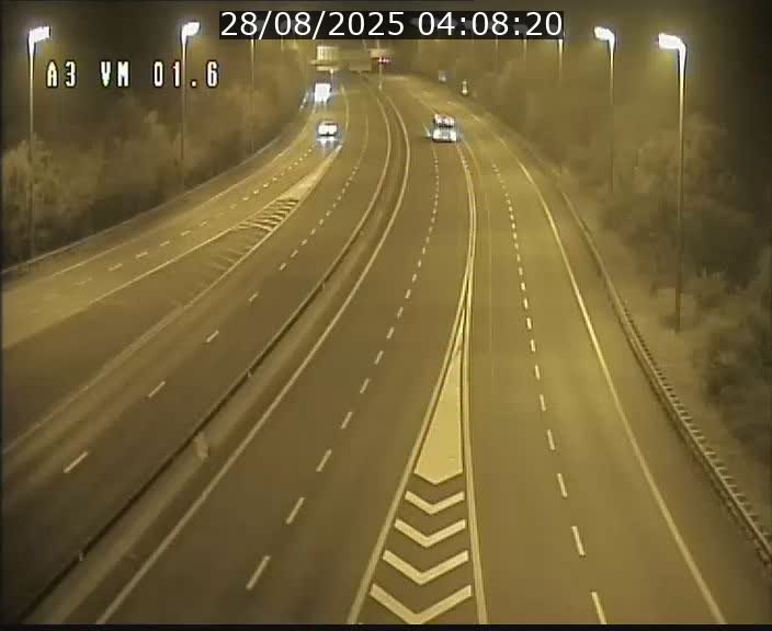 Traffic live webcam Luxembourg - Croix de Gasperich - A3 - BK 1.6 - direction France/Aire de Berchem