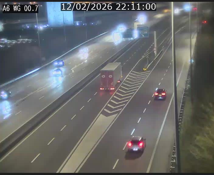 <h2>Traffic live webcam Luxembourg Croix de Cessange - A6 - BK 0.7 - direction A3 France</h2>