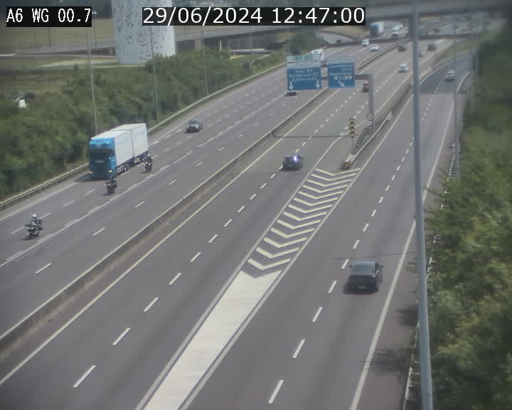 <h2>Traffic live webcam Luxembourg Croix de Cessange - A6 - BK 0.7 - direction A3 France</h2>