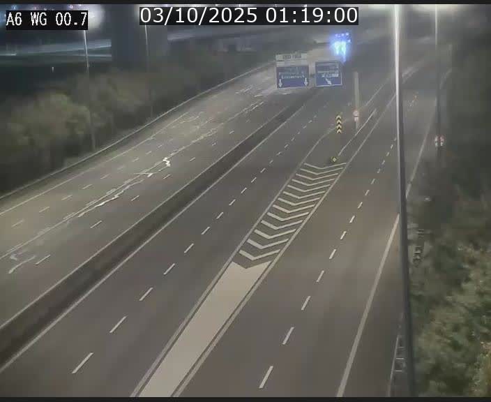<h2>Traffic live webcam Luxembourg Croix de Cessange - A6 - BK 0.7 - direction A3 France</h2>