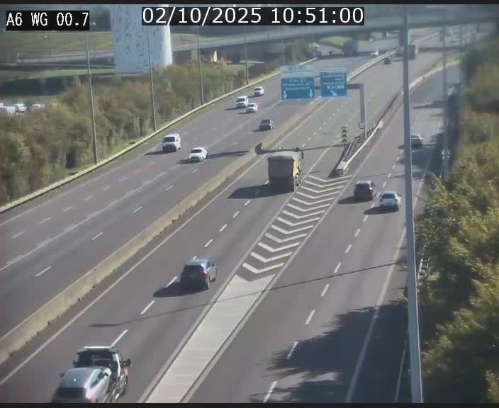 <h2>Traffic live webcam Luxembourg Croix de Cessange - A6 - BK 0.7 - direction A3 France</h2>
