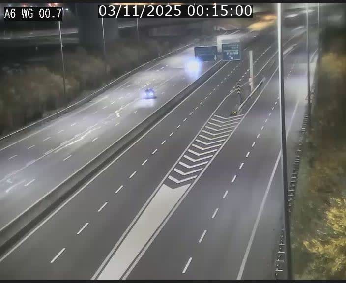 <h2>Traffic live webcam Luxembourg Croix de Cessange - A6 - BK 0.7 - direction A3 France</h2>