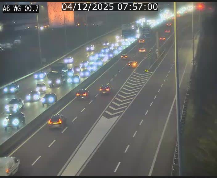 <h2>Traffic live webcam Luxembourg Croix de Cessange - A6 - BK 0.7 - direction A3 France</h2>