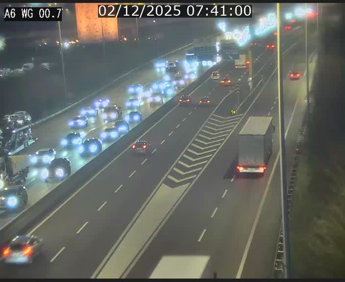 <h2>Traffic live webcam Luxembourg Croix de Cessange - A6 - BK 0.7 - direction A3 France</h2>