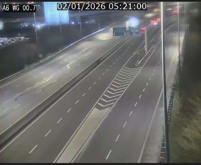 <h2>Traffic live webcam Luxembourg Croix de Cessange - A6 - BK 0.7 - direction A3 France</h2>