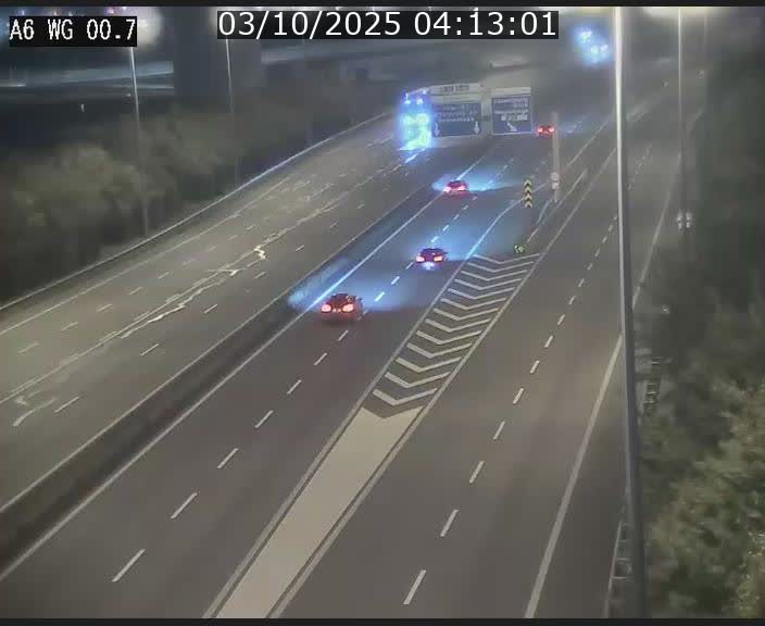 <h2>Traffic live webcam Luxembourg Croix de Cessange - A6 - BK 0.7 - direction A3 France</h2>