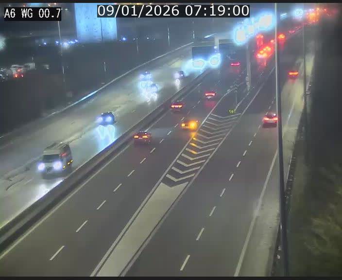 <h2>Traffic live webcam Luxembourg Croix de Cessange - A6 - BK 0.7 - direction A3 France</h2>