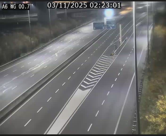 <h2>Traffic live webcam Luxembourg Croix de Cessange - A6 - BK 0.7 - direction A3 France</h2>