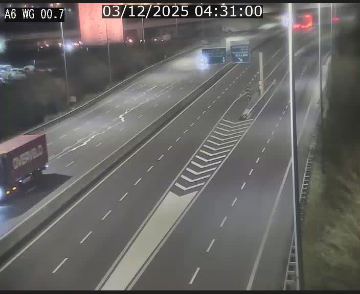 <h2>Traffic live webcam Luxembourg Croix de Cessange - A6 - BK 0.7 - direction A3 France</h2>