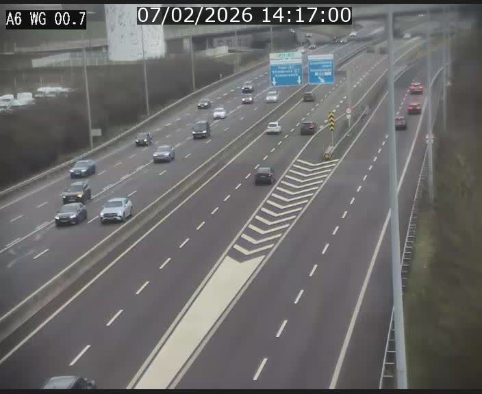 <h2>Traffic live webcam Luxembourg Croix de Cessange - A6 - BK 0.7 - direction A3 France</h2>