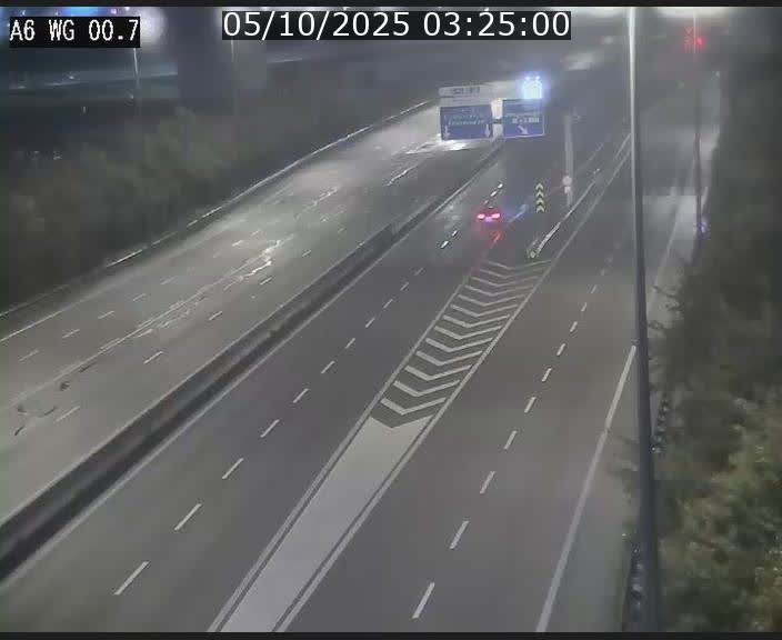 <h2>Traffic live webcam Luxembourg Croix de Cessange - A6 - BK 0.7 - direction A3 France</h2>