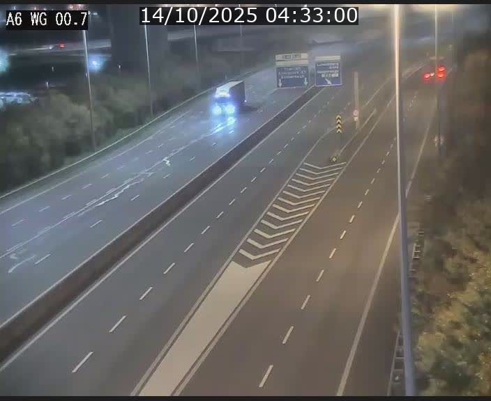 <h2>Traffic live webcam Luxembourg Croix de Cessange - A6 - BK 0.7 - direction A3 France</h2>