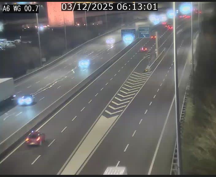 <h2>Traffic live webcam Luxembourg Croix de Cessange - A6 - BK 0.7 - direction A3 France</h2>