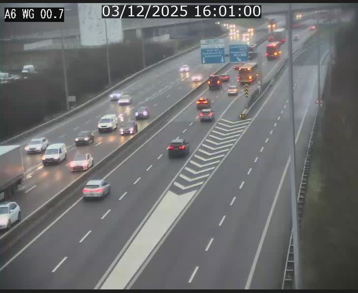 <h2>Traffic live webcam Luxembourg Croix de Cessange - A6 - BK 0.7 - direction A3 France</h2>