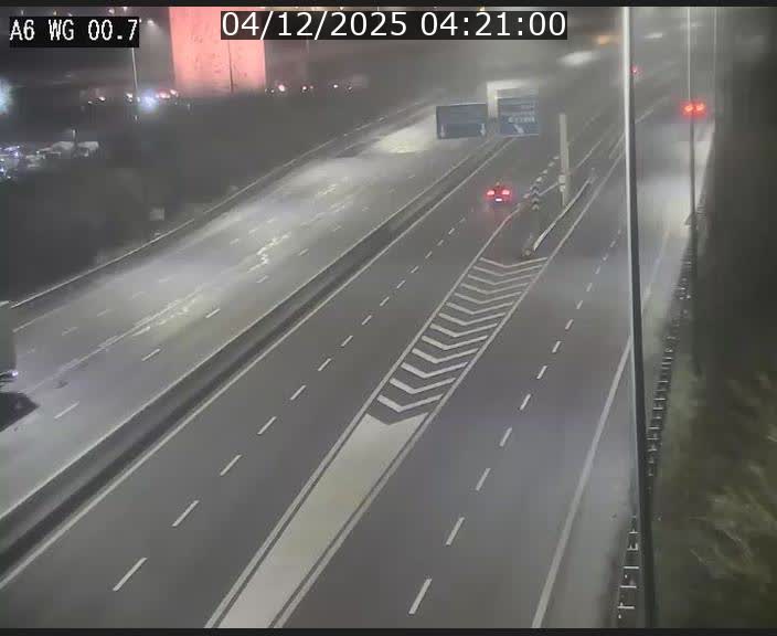 <h2>Traffic live webcam Luxembourg Croix de Cessange - A6 - BK 0.7 - direction A3 France</h2>