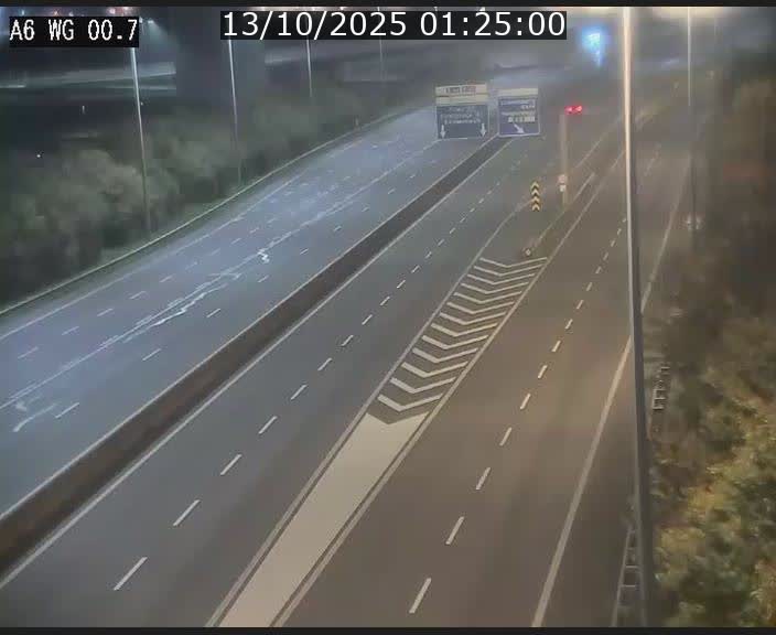 <h2>Traffic live webcam Luxembourg Croix de Cessange - A6 - BK 0.7 - direction A3 France</h2>