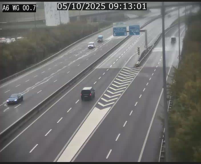 <h2>Traffic live webcam Luxembourg Croix de Cessange - A6 - BK 0.7 - direction A3 France</h2>