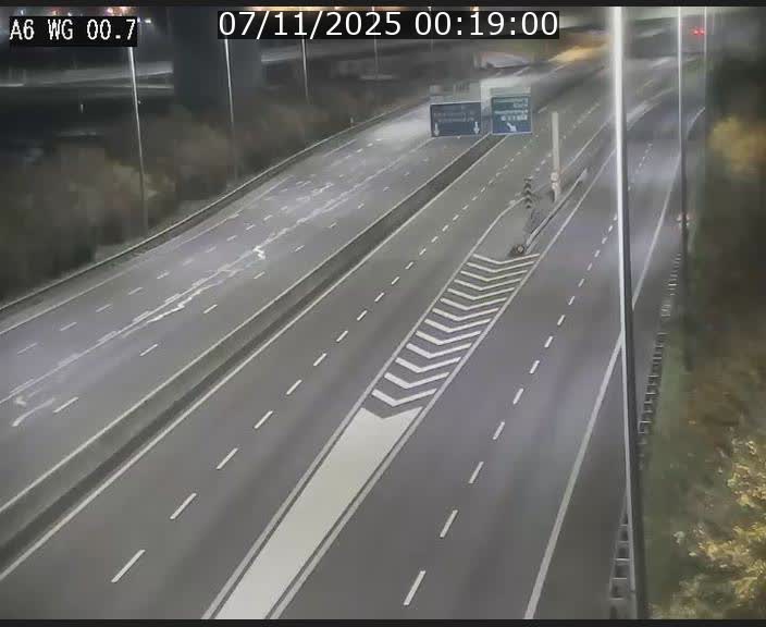 <h2>Traffic live webcam Luxembourg Croix de Cessange - A6 - BK 0.7 - direction A3 France</h2>