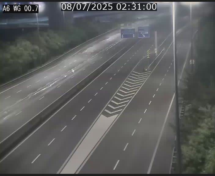 Traffic live webcam Luxembourg Croix de Cessange - A6 - BK 0.7 - direction A3 France