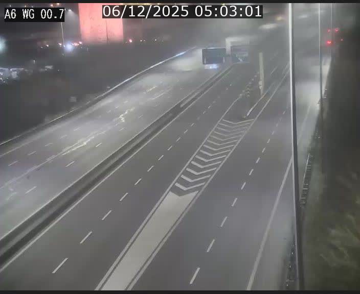 <h2>Traffic live webcam Luxembourg Croix de Cessange - A6 - BK 0.7 - direction A3 France</h2>