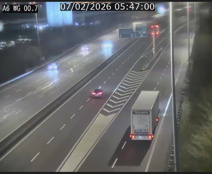 <h2>Traffic live webcam Luxembourg Croix de Cessange - A6 - BK 0.7 - direction A3 France</h2>