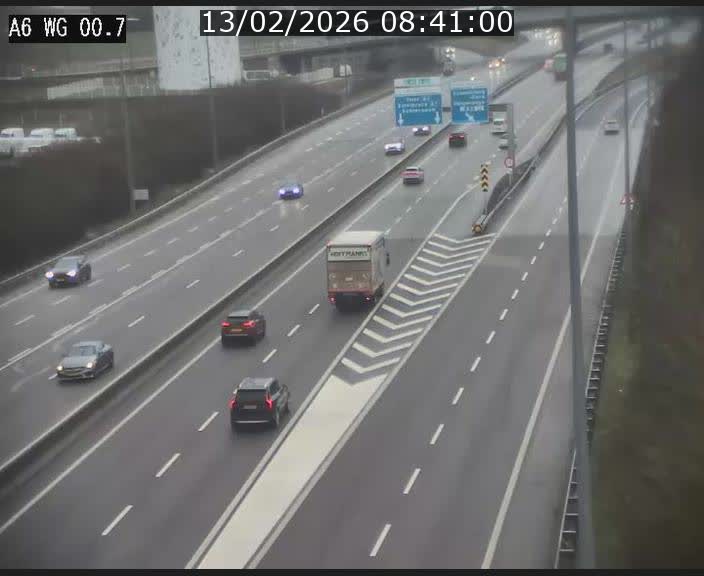 <h2>Traffic live webcam Luxembourg Croix de Cessange - A6 - BK 0.7 - direction A3 France</h2>