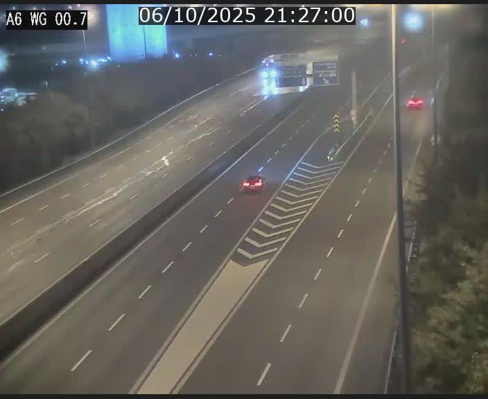 <h2>Traffic live webcam Luxembourg Croix de Cessange - A6 - BK 0.7 - direction A3 France</h2>