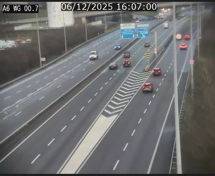 <h2>Traffic live webcam Luxembourg Croix de Cessange - A6 - BK 0.7 - direction A3 France</h2>