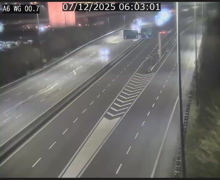 <h2>Traffic live webcam Luxembourg Croix de Cessange - A6 - BK 0.7 - direction A3 France</h2>