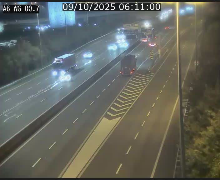 <h2>Traffic live webcam Luxembourg Croix de Cessange - A6 - BK 0.7 - direction A3 France</h2>