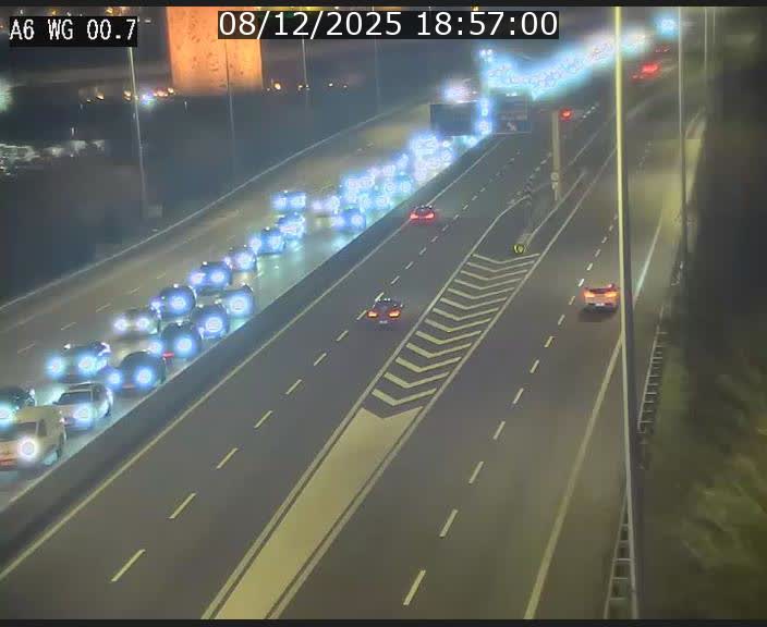 <h2>Traffic live webcam Luxembourg Croix de Cessange - A6 - BK 0.7 - direction A3 France</h2>